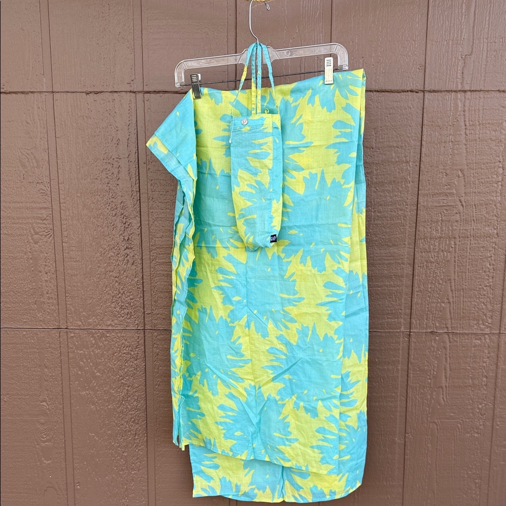 Gap NWOT Sarong/Wrap